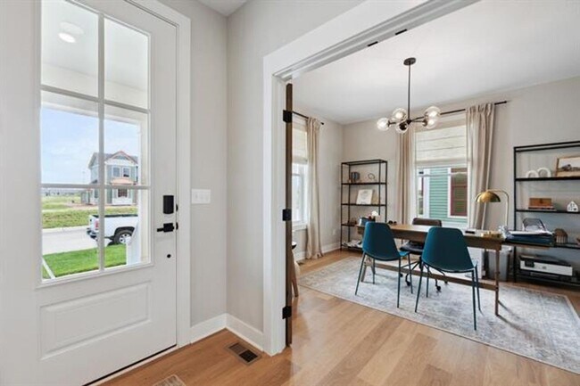 Foto del edificio - Brand New & Move-In Ready!