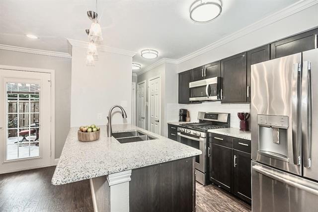 Building Photo - 3756 Vitruvian Way