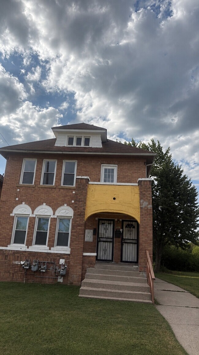Building Photo - 4045 Clements St