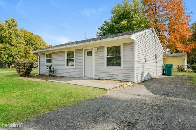 Foto del edificio - 3 br, 1 bath House - 4604 Shasta Trail