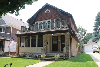 Building Photo - 2641 N 61st St