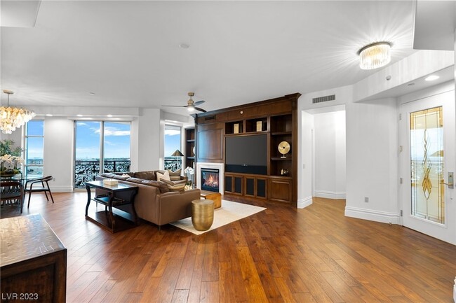 Building Photo - 9101 Alta Dr