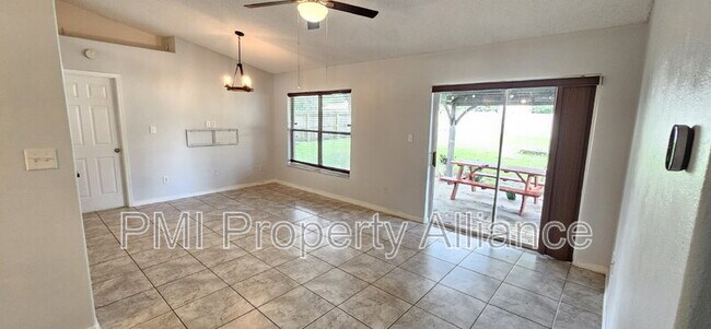 Building Photo - 11649 Crescent Pines Blvd