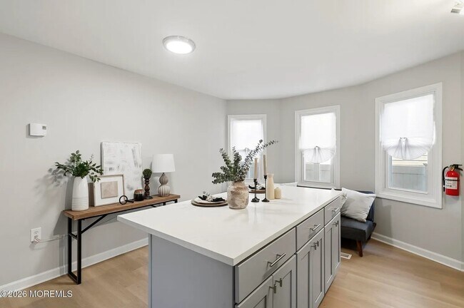 Foto del edificio - 225 Webster Ave