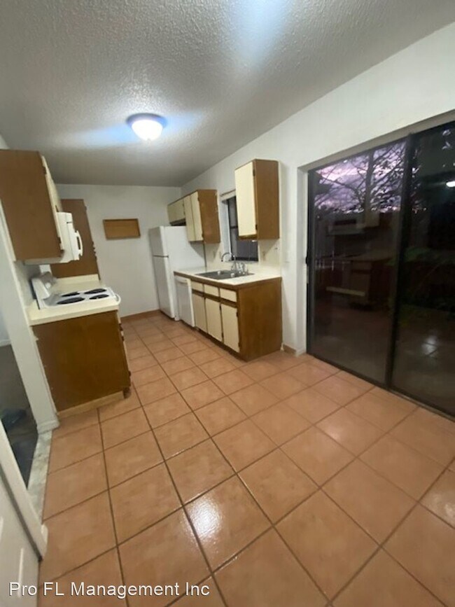 Foto del edificio - 2 br, 1.5 bath House - 1621 Long Ridge Crt