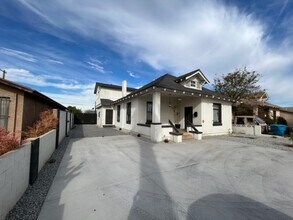 Building Photo - 1222 E Roosevelt St