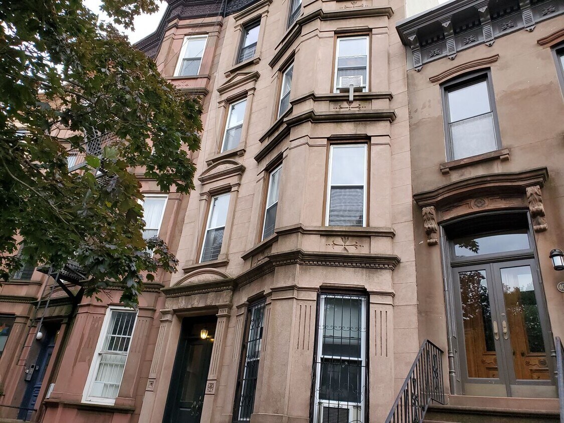 Foto del edificio - 402 2nd St