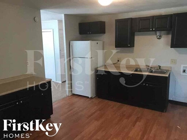 Building Photo - 9525 E 39th Pl