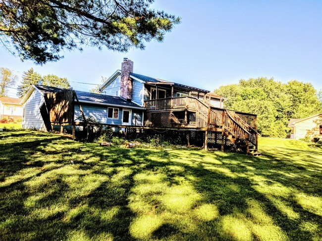 Building Photo - 20737 Emerald Dr