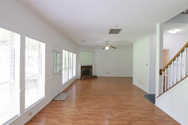 Building Photo - 1238 Manchester Cir