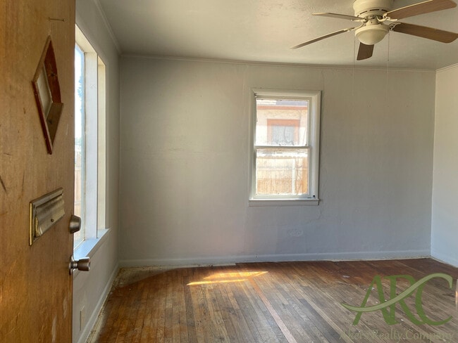 Building Photo - 1413 Cedar St