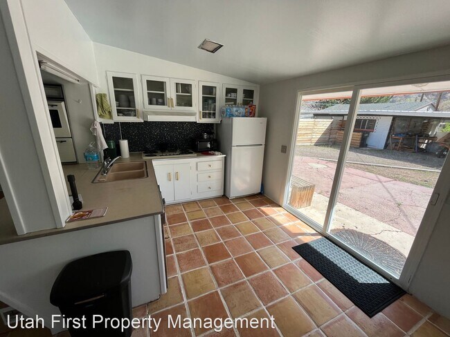 Foto del edificio - 2 br, 2 bath House - 97 S 300 E