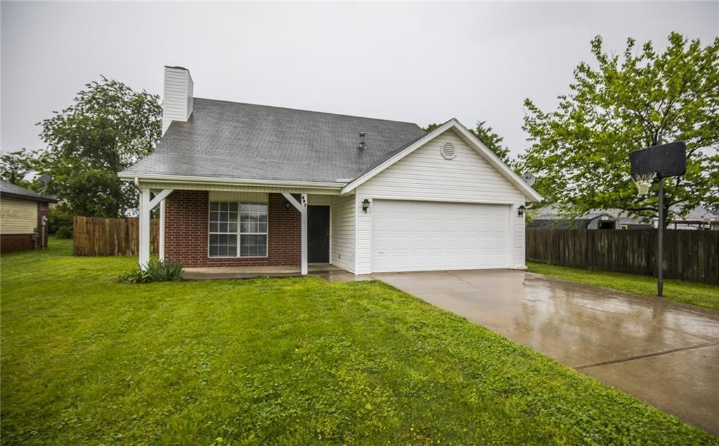 Foto principal - 687 Zachary Dr