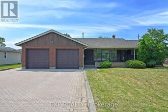 Building Photo - 2 Gram St