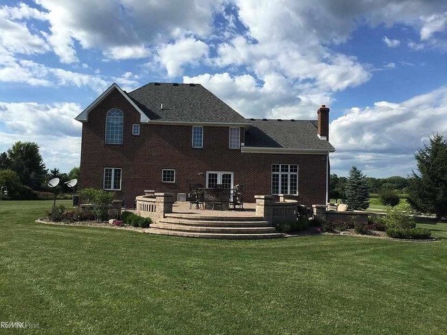 Building Photo - 15221 Belle River Rd