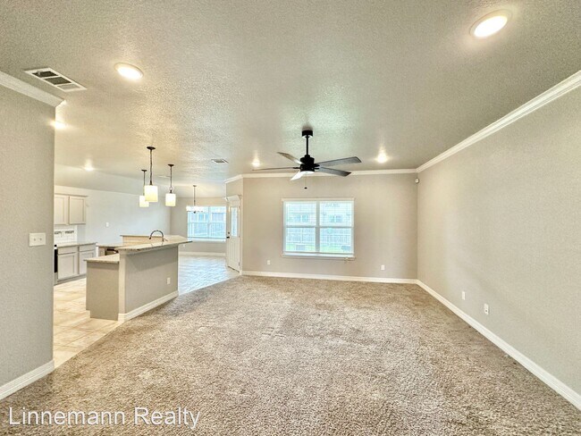 Foto del edificio - 4 br, 2 bath House - 904 Holliday Drive
