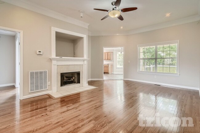 Foto del edificio - 207 Towbridge Dr