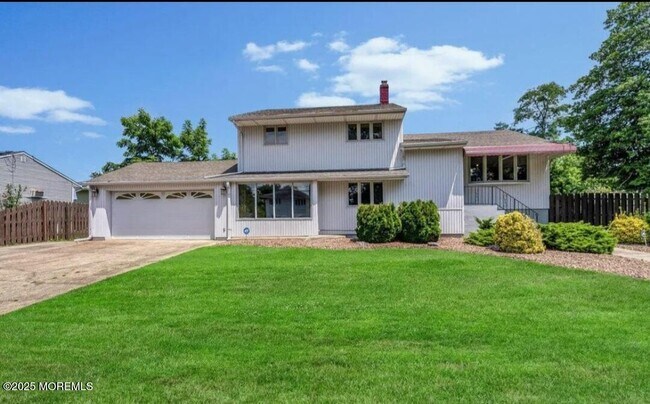 Building Photo - 4 Coral Way
