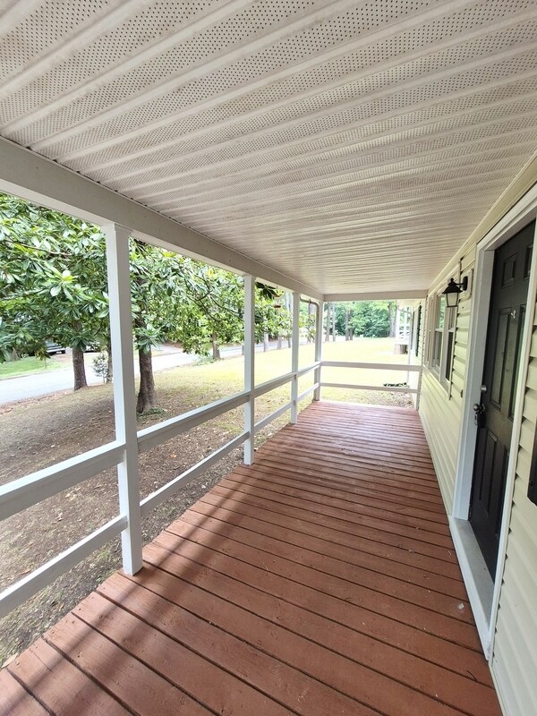 Foto del edificio - 3041 Clintwood Rd