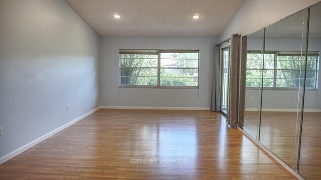 Building Photo - 5665 Westwind Ln