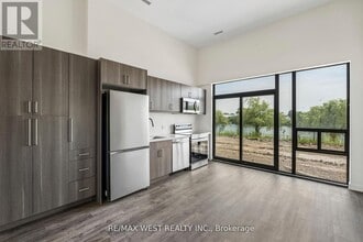 Building Photo - 350 Prince Charles Dr S