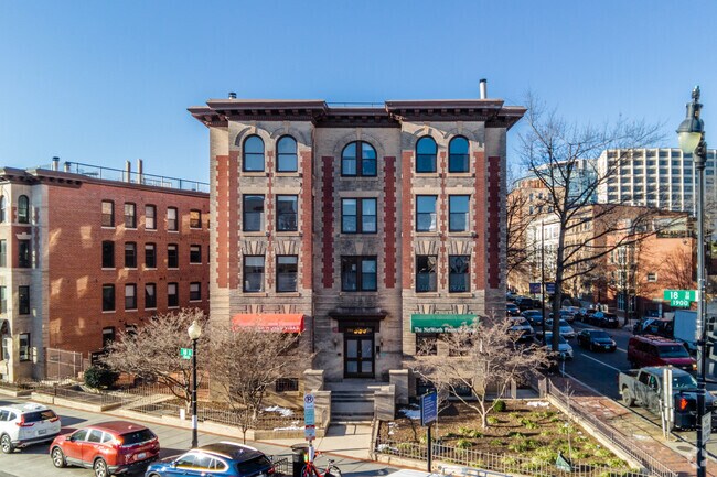 Building Photo - Kirkman Condominiums