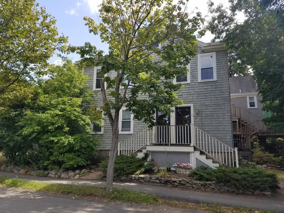 Primary Photo - 70 Leonard St