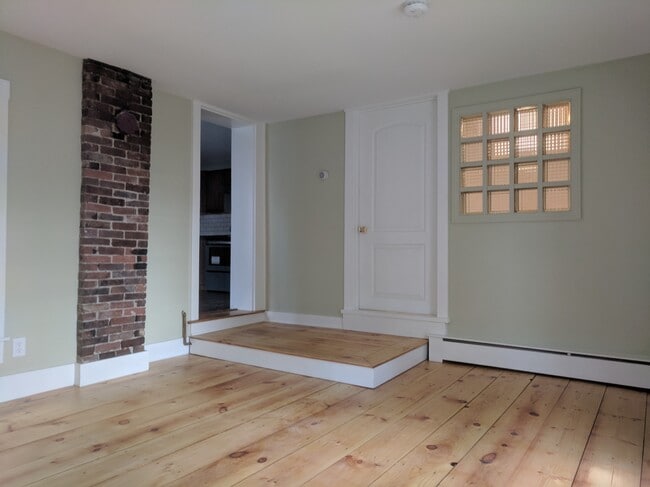 Building Photo - 75 Green Street