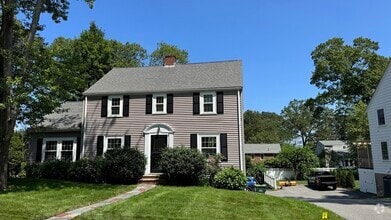 Building Photo - 139 Laurel Dr