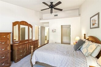 Building Photo - 3013 Sungold Dr