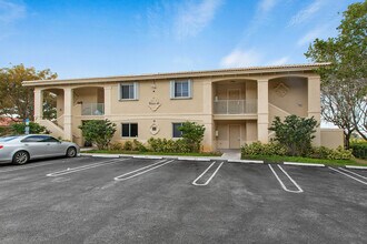 Building Photo - 8460-8466-8466 NW 40th St