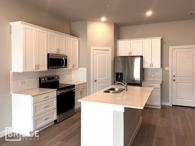 Foto del edificio - 1017 Hudson Wy