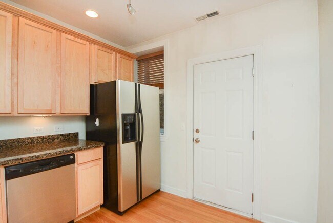 Foto del edificio - 3237 N Clifton Ave