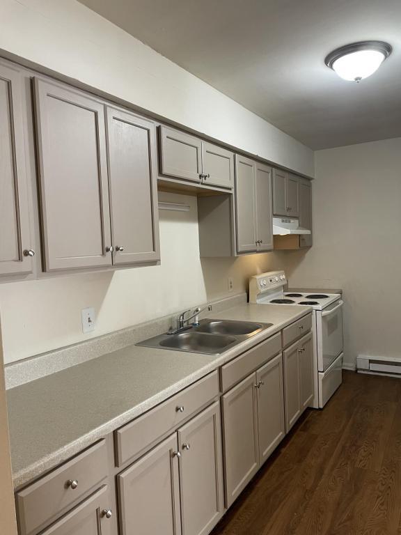 Building Photo - 879 Washington Avenue, Unit #3