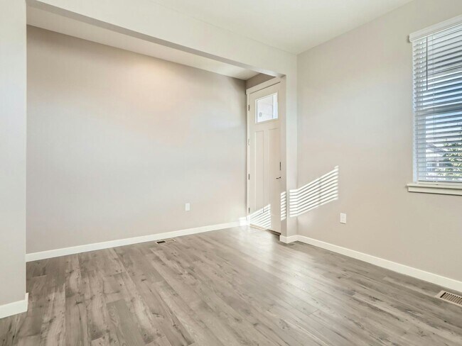 Foto del edificio - 17434 Red Cosmos Pt