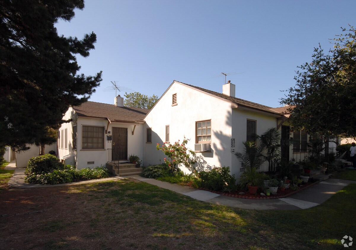 Primary Photo - 4200 E Jacinto Way