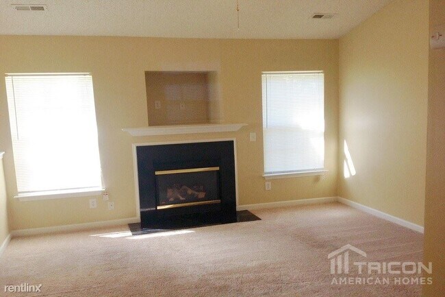 Building Photo - 516 Lightspun Ln