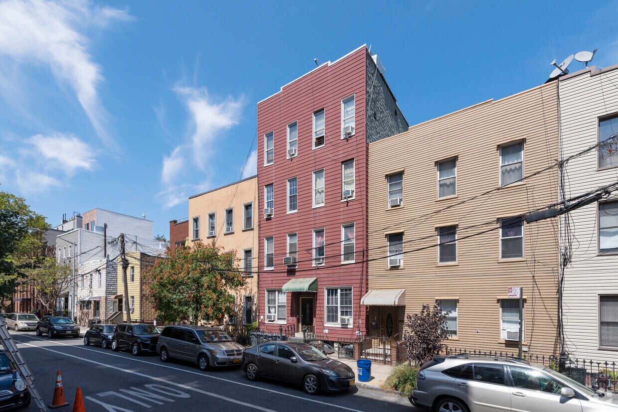 Primary Photo - 183 Eagle St