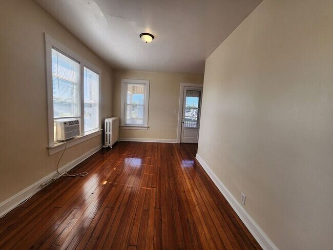 Foto del edificio - Close to ISU - 1 Bedroom - Gas, Water & Se...