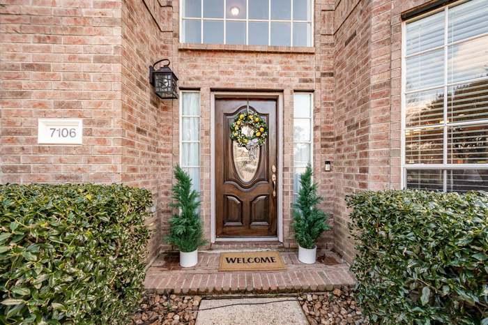 Foto principal - 7106 Wild Violet Dr