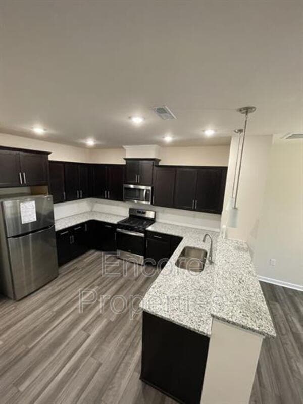 Building Photo - 305 Ribbon Rail St