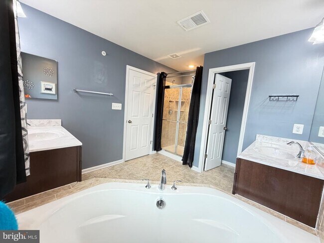 Foto del edificio - 5914 Krantz Dr