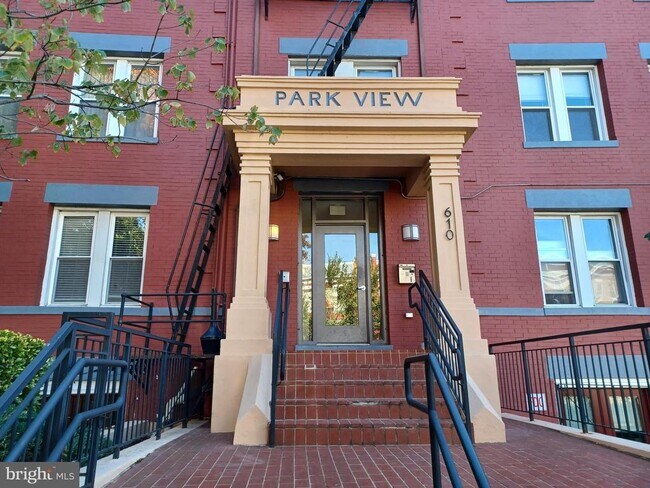 Building Photo - 610 Irving St NW