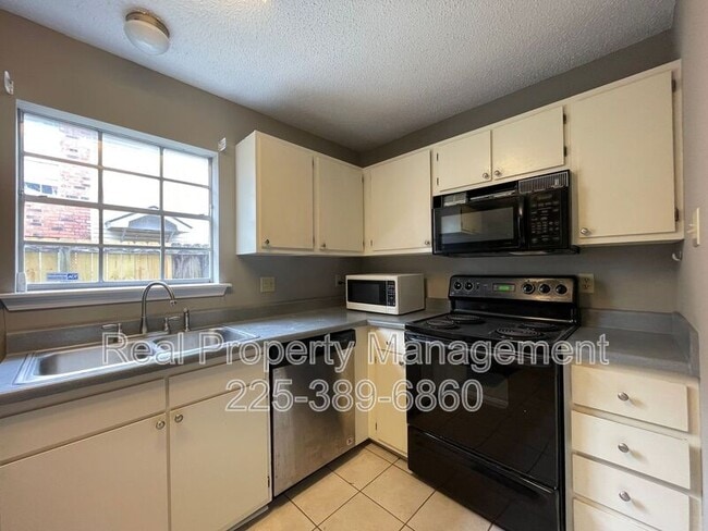 Building Photo - 1704 Brightside Dr