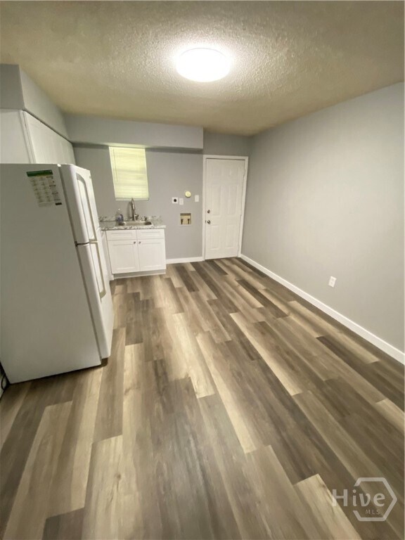 Foto del edificio - 4909 Meding St