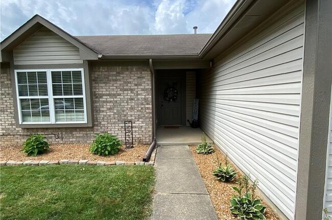 Foto del edificio - 1421 Lynnwood Dr