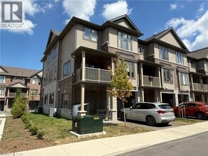 Building Photo - 19 Picardy Dr