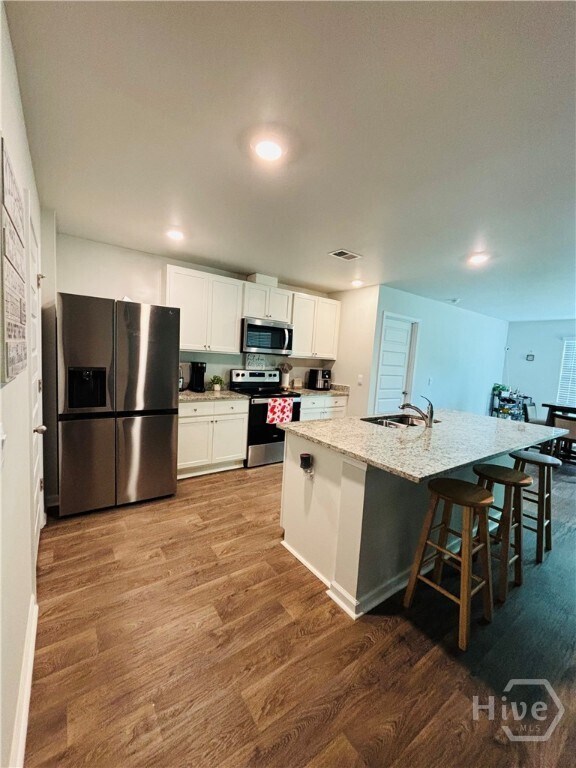 Building Photo - 447 Coconut Dr