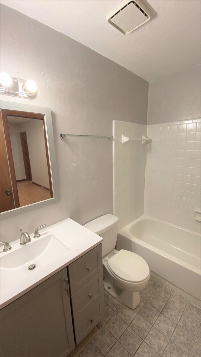 Foto del edificio - 2081 Continental Ave