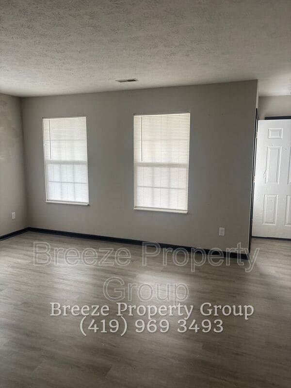 Building Photo - 2983 Megan Cir